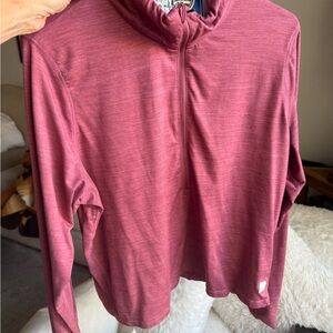Vuori half zip light weight pullover